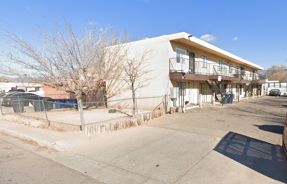 8 Unit Apartment Complex